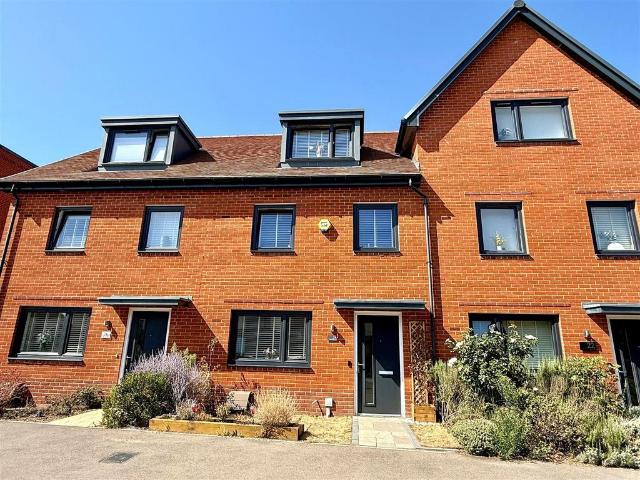 House for sale in Curbridge, Winchester