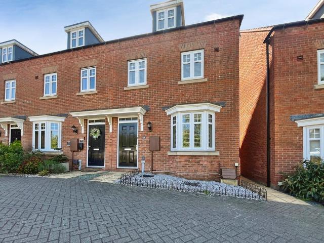 House for sale in Drakelow Park, Egginton
