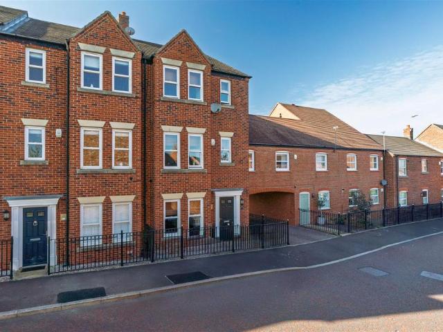 House for sale in North Gosforth, Hazlerigg