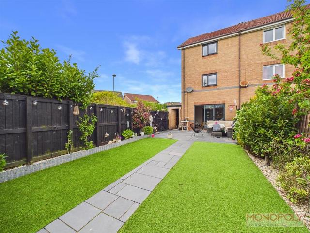 House for sale in Tanyfron, Wales