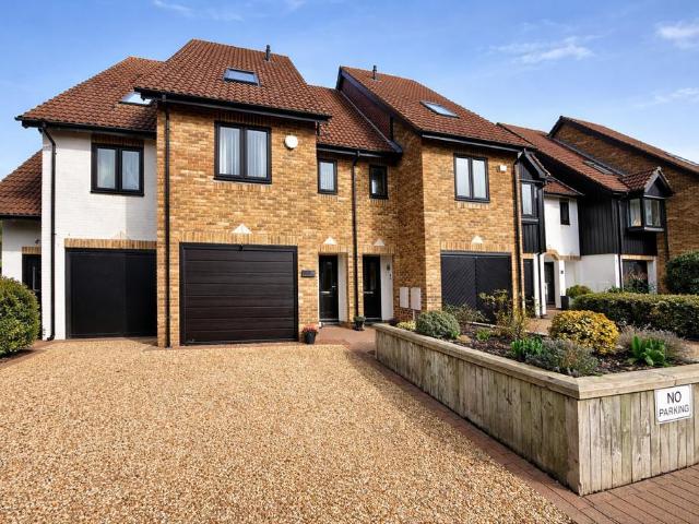 House for sale in Hythe and Dibden, Ashurst Bridge