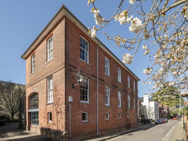 House for sale in The Close, Hampshire