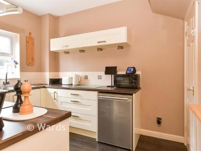 House for sale in Swanscombe and Greenhithe, Monks Orchard