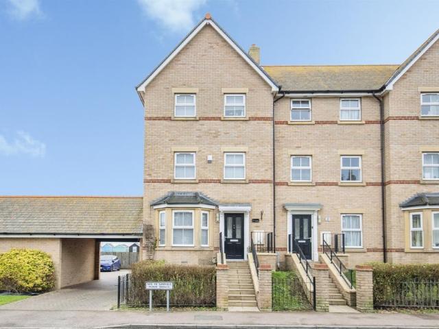 House for sale in Felixstowe, Eastbridge