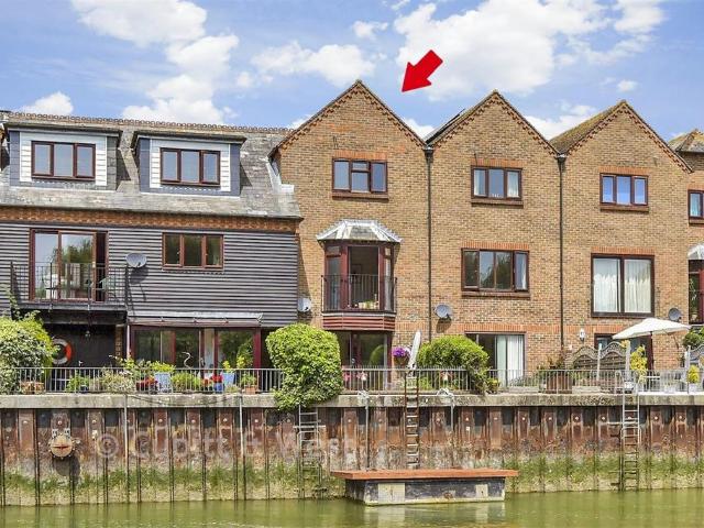 House for sale in Arundel, Clapham