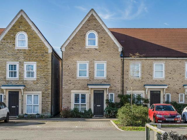 House for sale in Evershot, Oxfordshire