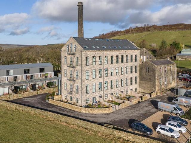 House for sale in Old Town, West Yorkshire
