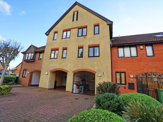 House for sale in Port Solent, City Of Portsmouth