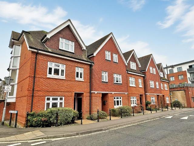 House for sale in New Town, Horsham
