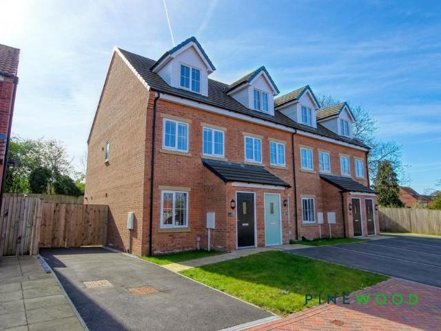 House for sale in Elmton, East Midlands