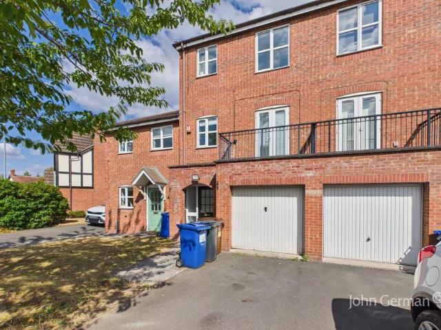 House for sale in Beamhurst, Staffordshire