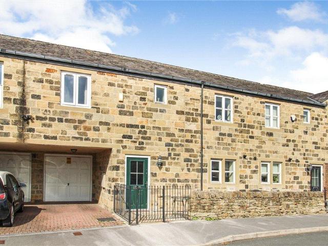 House for sale in Riddlesden, West Yorkshire