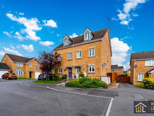 House for sale in Hendredenny, Wales