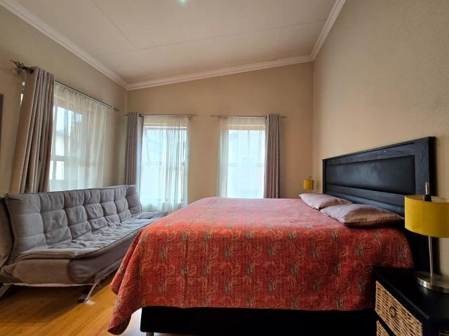 Townhouse for sale in Ekurhuleni, Gauteng