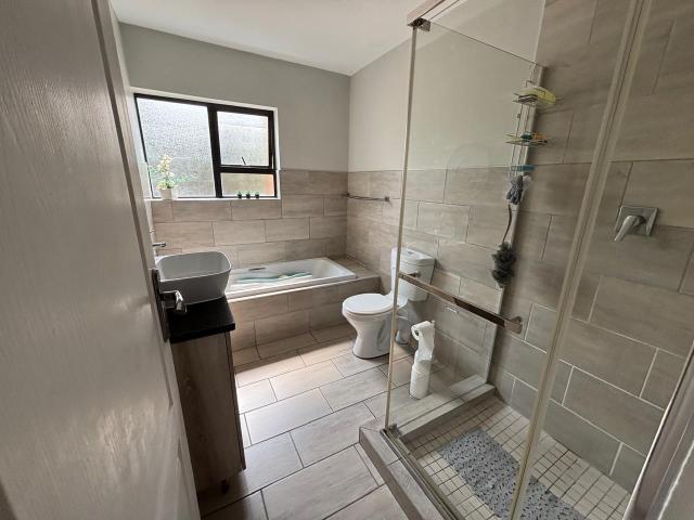 Townhouse for sale in Ekurhuleni, Gauteng
