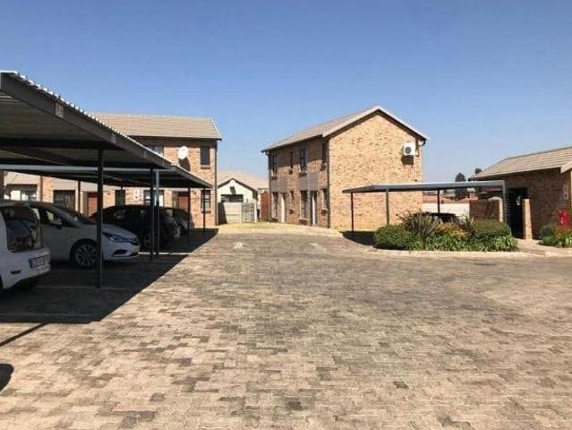Townhouse for sale in Ekurhuleni, Gauteng