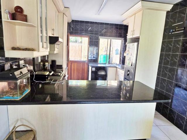 Townhouse for sale in Kingsburgh, Kwazulu-natal