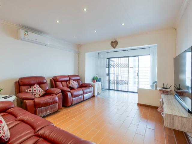 Townhouse for sale in Kingsburgh, Kwazulu-natal