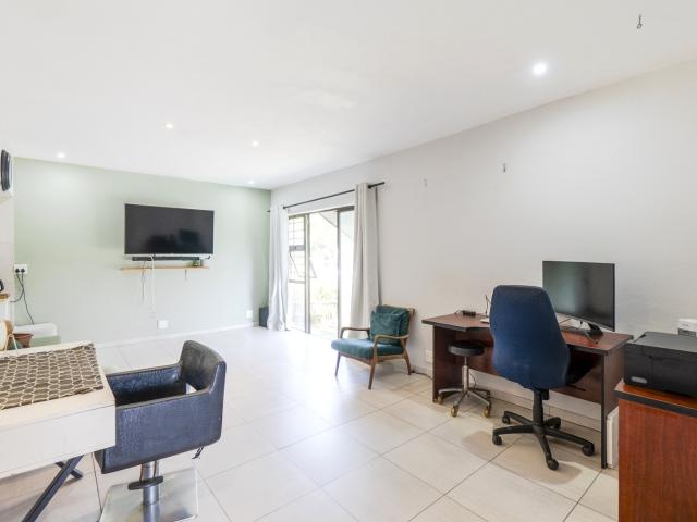 Townhouse for sale in Kingsburgh, Kwazulu-natal