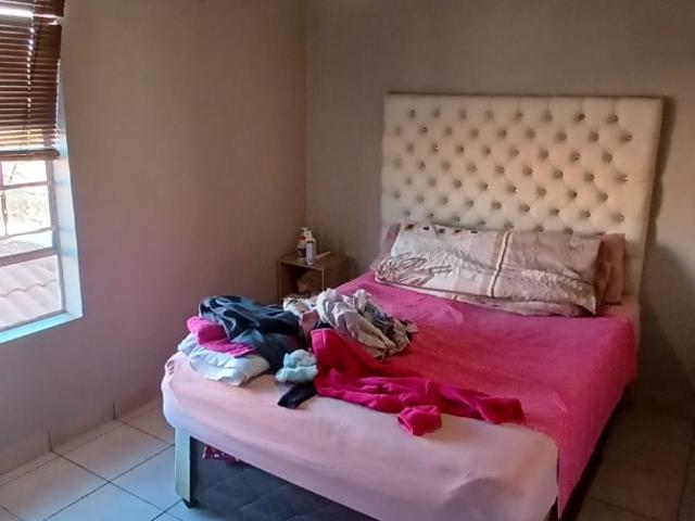 Townhouse for sale in Waterkloof, Gauteng