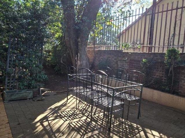 Townhouse for sale in Waterkloof, Gauteng
