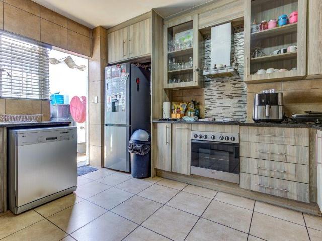 Townhouse for sale in Ekurhuleni, Gauteng