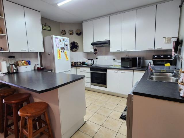 Townhouse for sale in Ekurhuleni, Gauteng