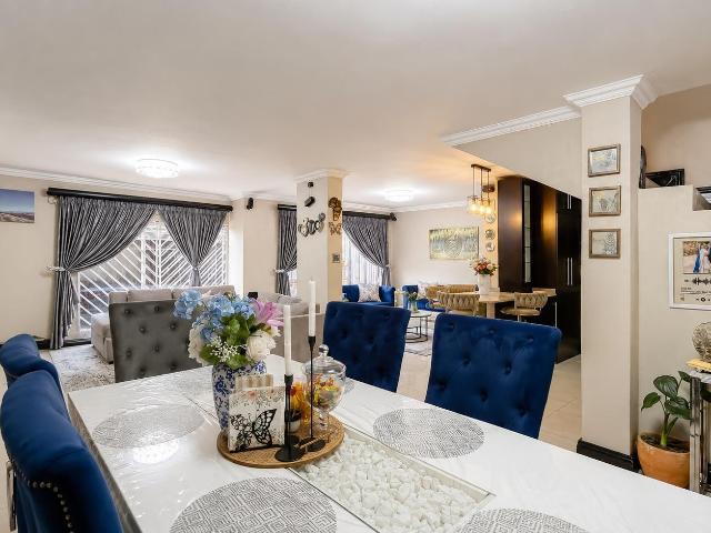 Townhouse for sale in Vosloorus, Gauteng