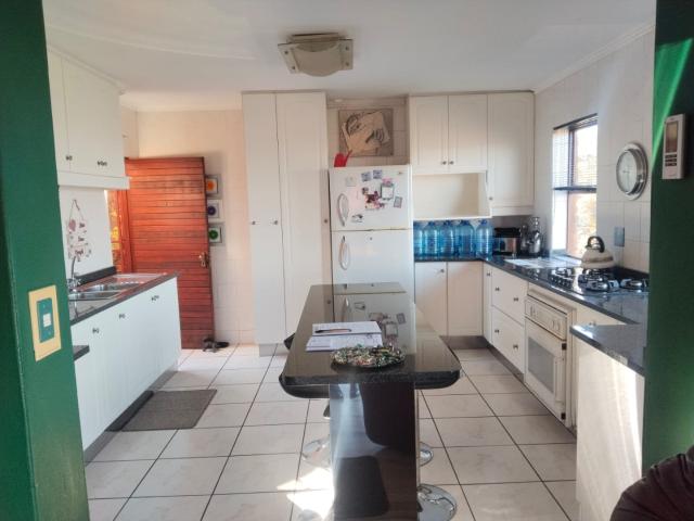 Townhouse for sale in Johannesburg, South & Alberton