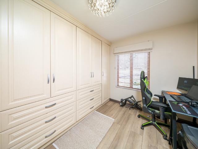 Townhouse for sale in Ekurhuleni, Gauteng