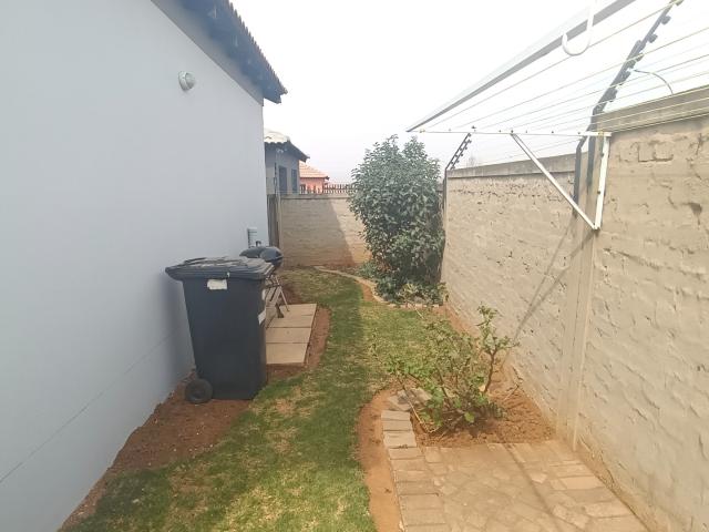 Townhouse for sale in Lesedi Local Municipality, Gauteng