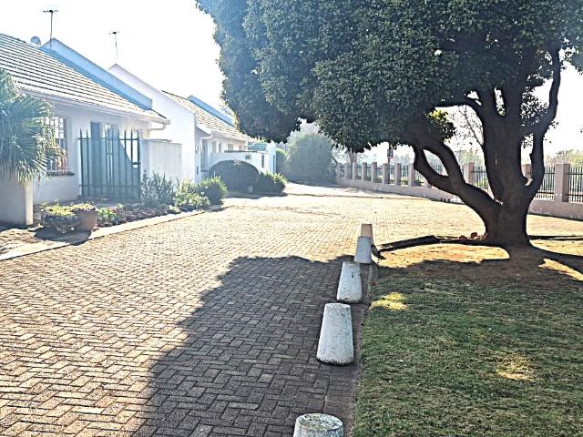 Townhouse for sale in Lesedi Local Municipality, Gauteng