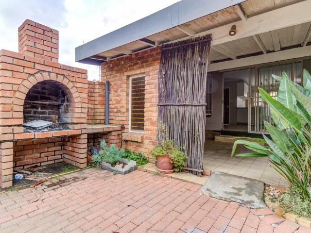 Townhouse for sale in Ekurhuleni, Gauteng