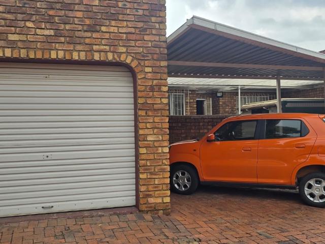 Townhouse for sale in Ekurhuleni, Gauteng