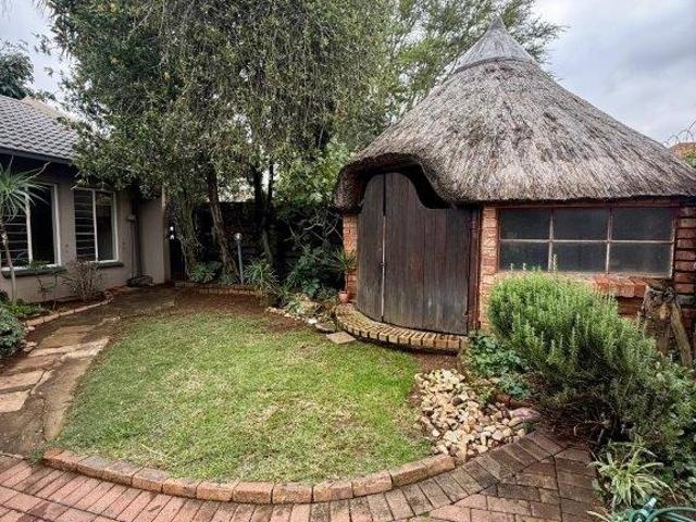 Townhouse for sale in Ekurhuleni, Gauteng