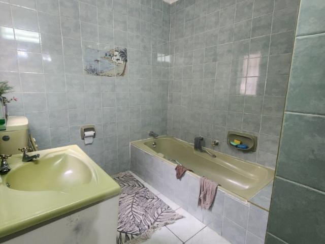 Townhouse for sale in Birchleigh North, Ekurhuleni