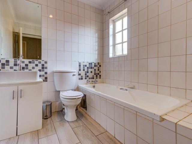 Townhouse for sale in Glenmarais, Ekurhuleni
