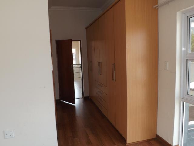 Townhouse for sale in Olievenhoutbos, Gauteng