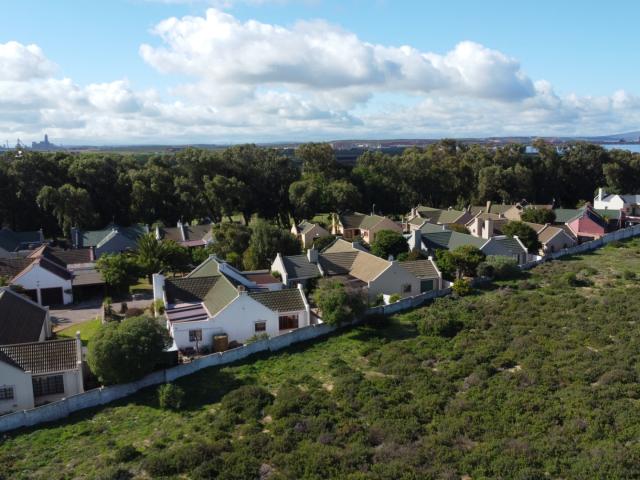 Townhouse for sale in West Coast, Britannia Bay