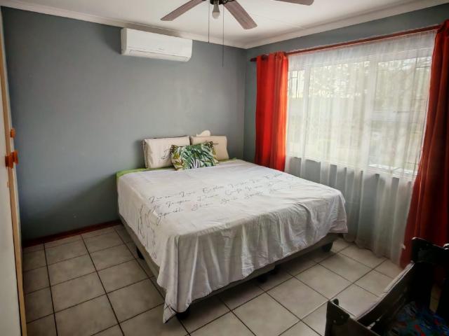 Townhouse for sale in Seaview, Kwazulu-natal