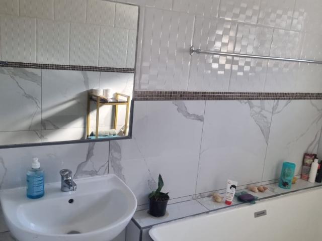 Townhouse for sale in Seaview, Kwazulu-natal