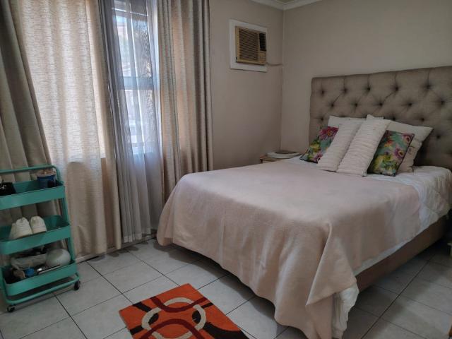 Townhouse for sale in Seaview, Kwazulu-natal