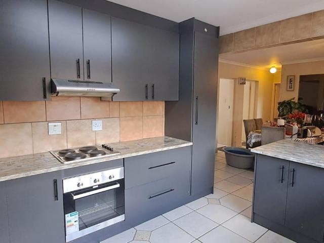 Townhouse for sale in Ekurhuleni, Gauteng
