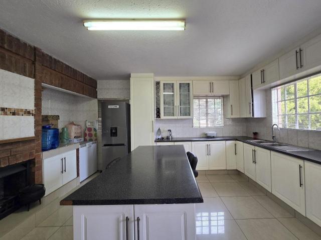 Townhouse for sale in Ekurhuleni, Gauteng