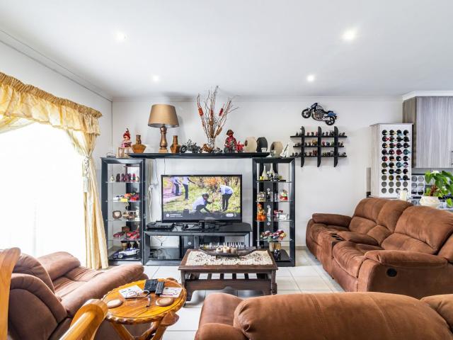 Townhouse for sale in Ekurhuleni, Gauteng
