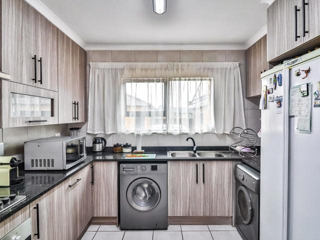 Townhouse for sale in Ekurhuleni, Gauteng