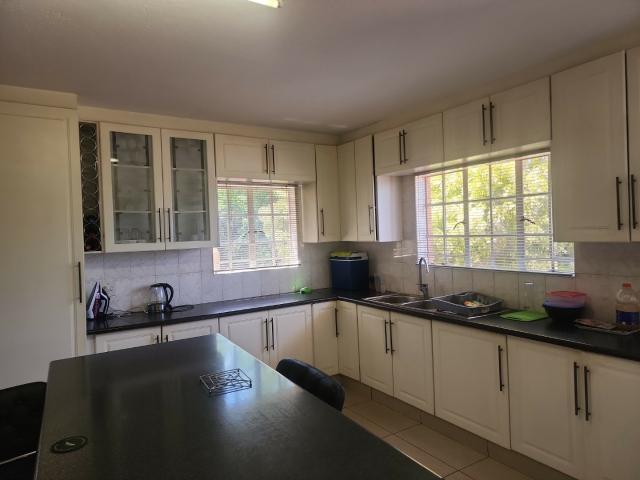 Townhouse for sale in Ekurhuleni, Gauteng