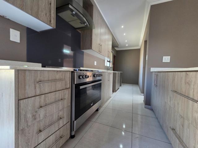 Townhouse for sale in Brackenhurst, Ekurhuleni