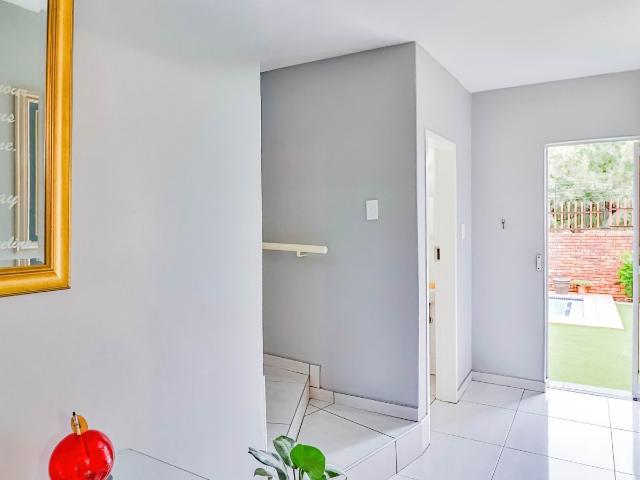 Townhouse for sale in Brackenhurst, Ekurhuleni