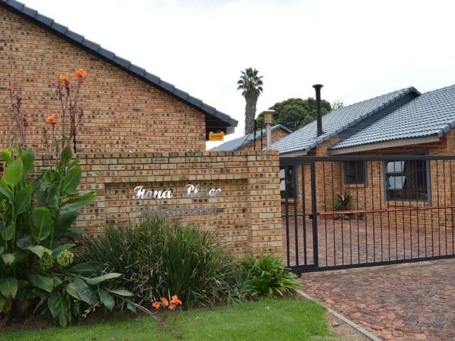 Townhouse for sale in Brackenhurst, Ekurhuleni
